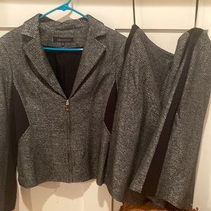 Ann Klein black and white tweed saucy size 10